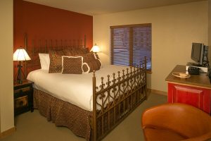 316-bedroom-caven-2018-web-300x200.jpg