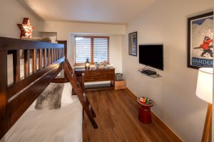 Bunk-Room-Cavenphoto_med-300x200.jpg