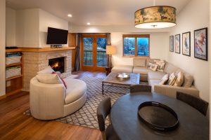 Living-Room-Cavenphoto_med-300x200.jpg